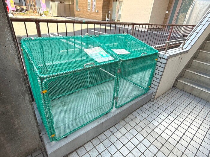 物件外観写真4　(建物設備)