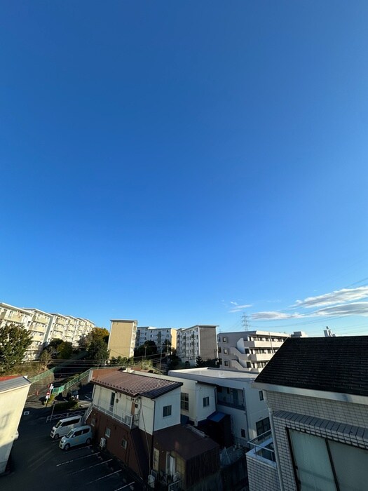 物件内観写真17　(室内からの展望)