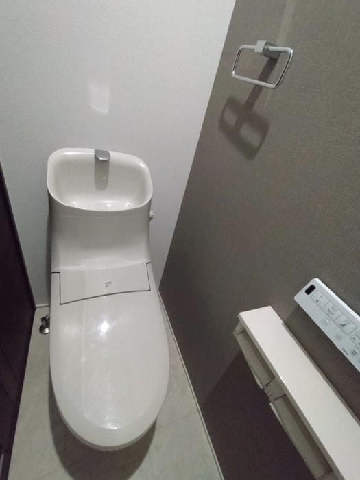 物件内観写真14　(トイレ)