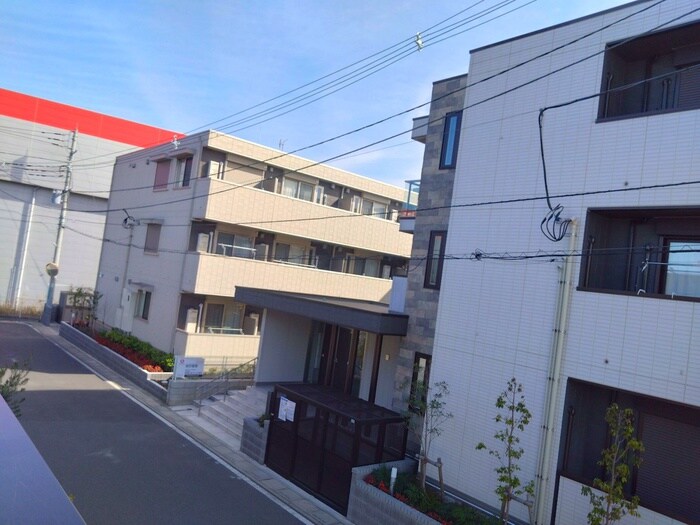 物件内観写真22　(室内からの展望)