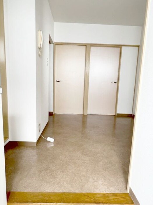 物件内観写真20　(廊下)