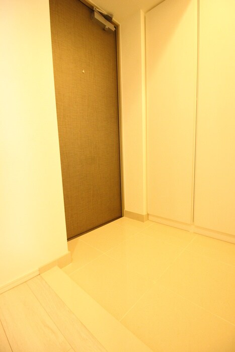 物件内観写真21　(玄関)