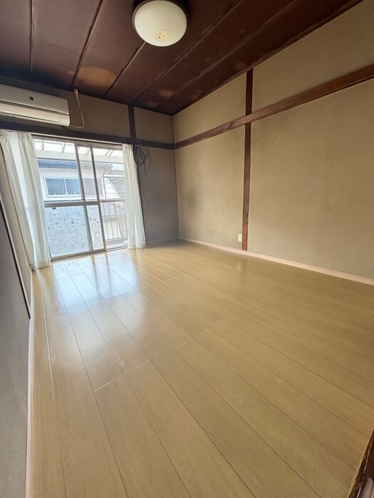 物件内観写真10　(居室)