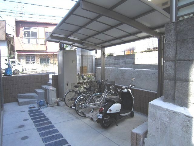 物件外観写真6　(駐輪場)