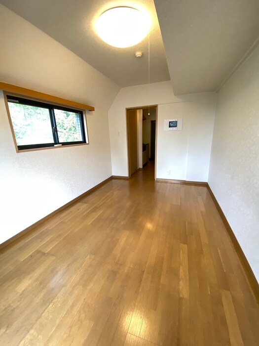 物件内観写真8　(居室)