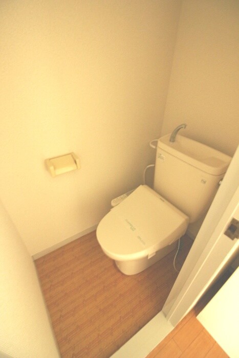 物件内観写真15　(トイレ)