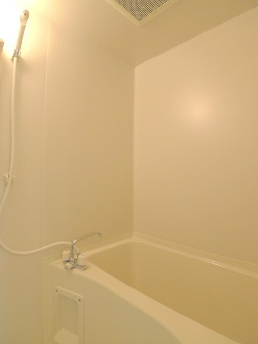 物件内観写真12　(バス／シャワールーム等)