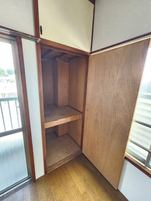 物件内観写真11　(収納)