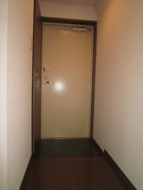 物件内観写真11　(廊下)