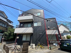 メゾン鶴間外観写真