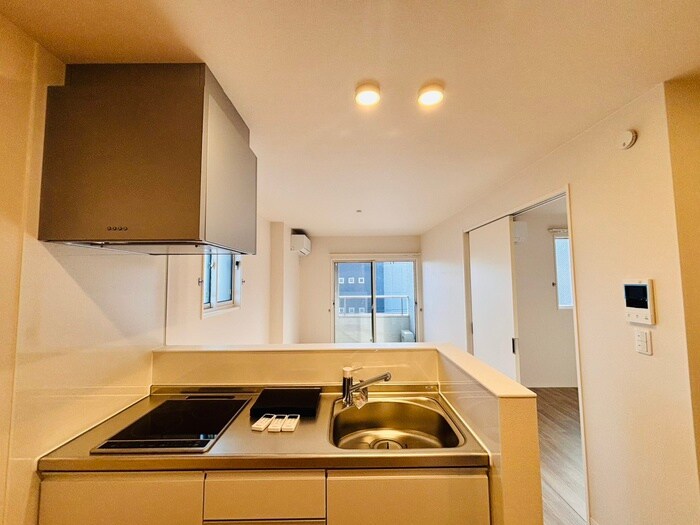 物件内観写真8　(居室)