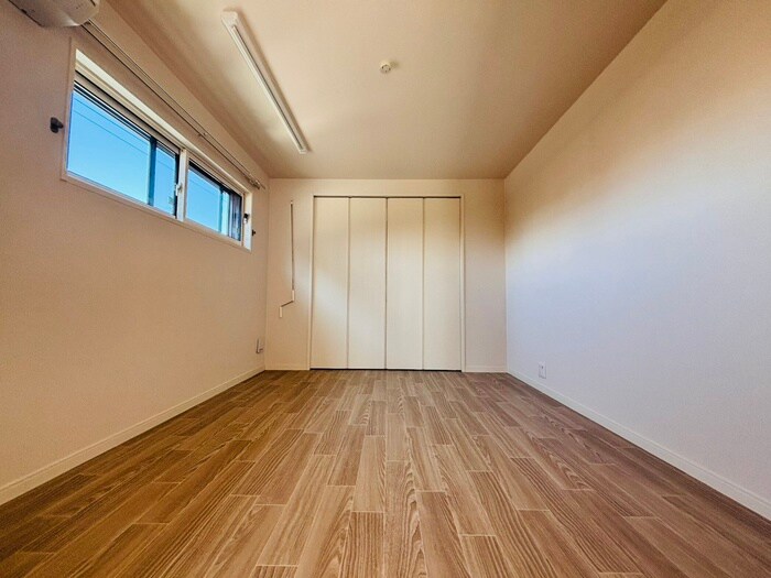 物件内観写真9　(居室)