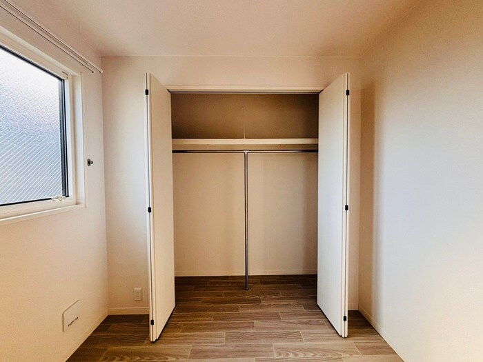物件内観写真15　(収納)