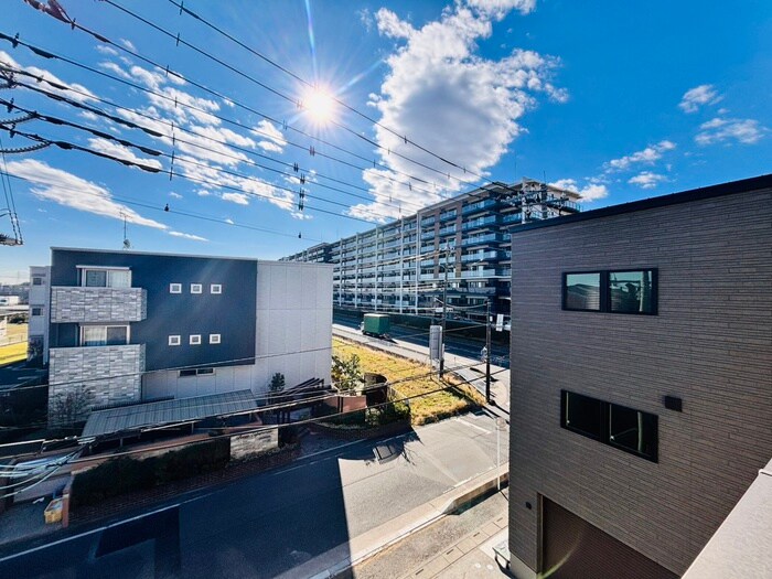 物件内観写真18　(室内からの展望)