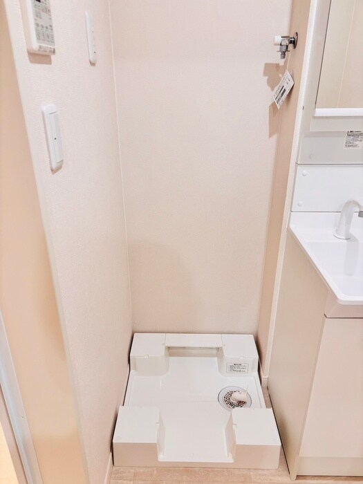 物件内観写真20　(洗濯機置場)