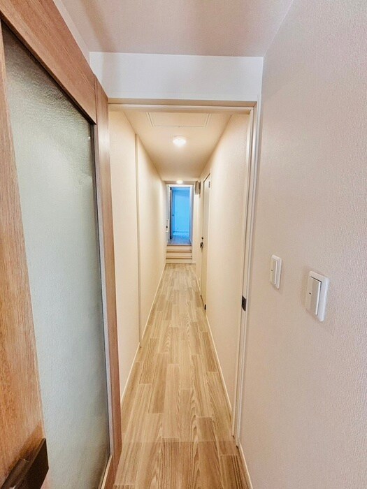物件内観写真21　(廊下)
