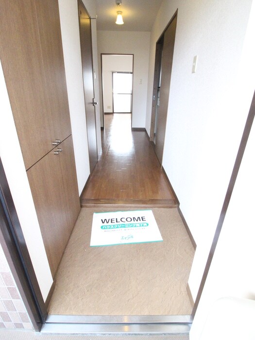 物件内観写真19　(玄関)