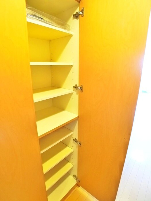 物件内観写真10　(靴箱)