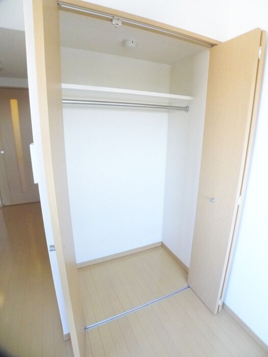 物件内観写真12　(収納)