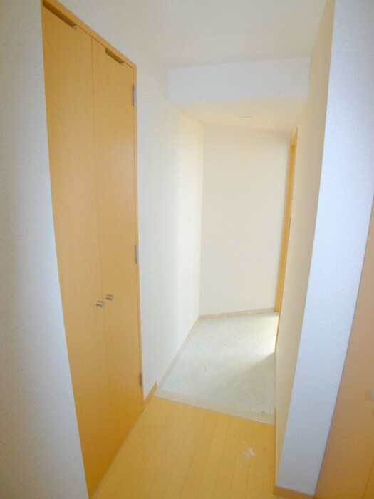 物件内観写真17　(玄関)