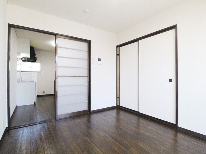 物件内観写真8　(居室)