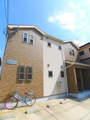 イーストハウス外観写真