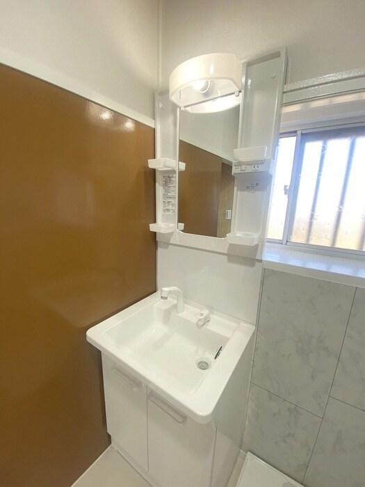 物件内観写真9　(洗面)