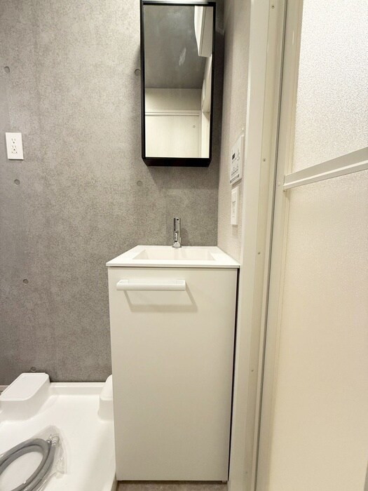 物件内観写真11　(洗面)