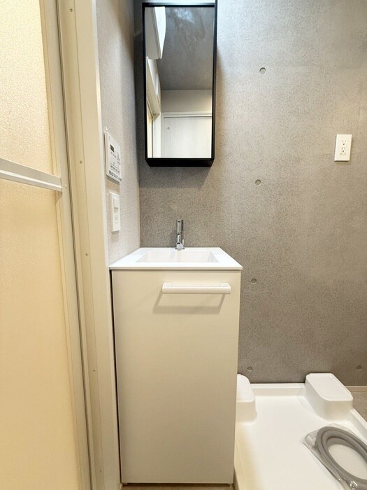 物件内観写真11　(洗面)