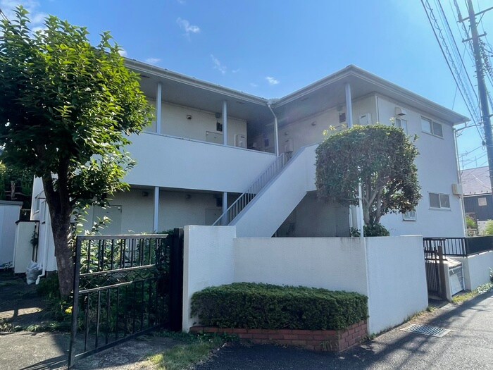 ホワイトコ－トの外観写真