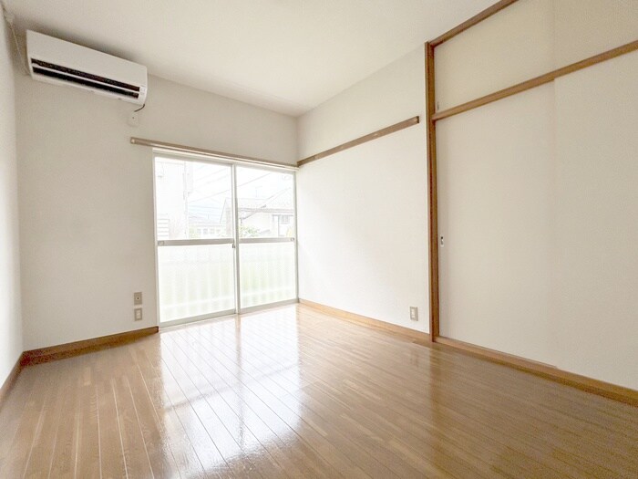 物件内観写真9　(居室)