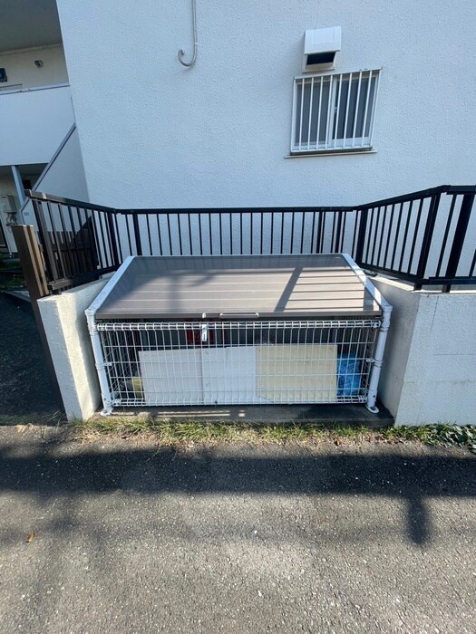 ホワイトコ－トの建物設備