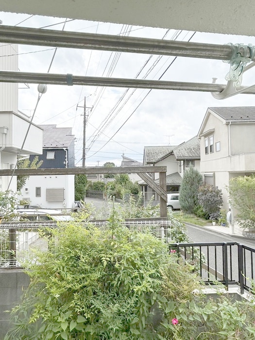 ホワイトコ－トの室内からの展望