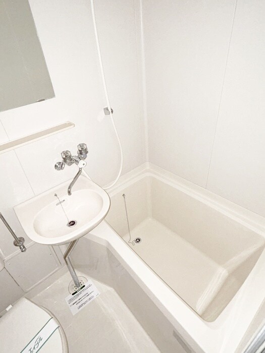 ホワイトコ－トのバス