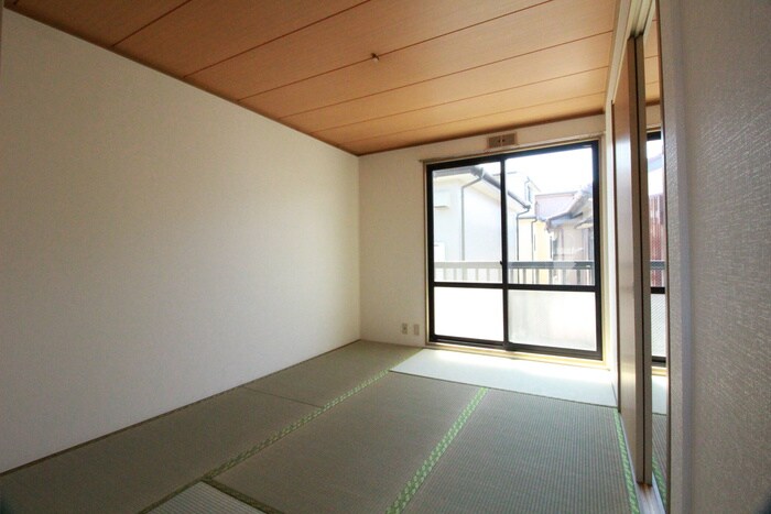 物件内観写真4　(居室)