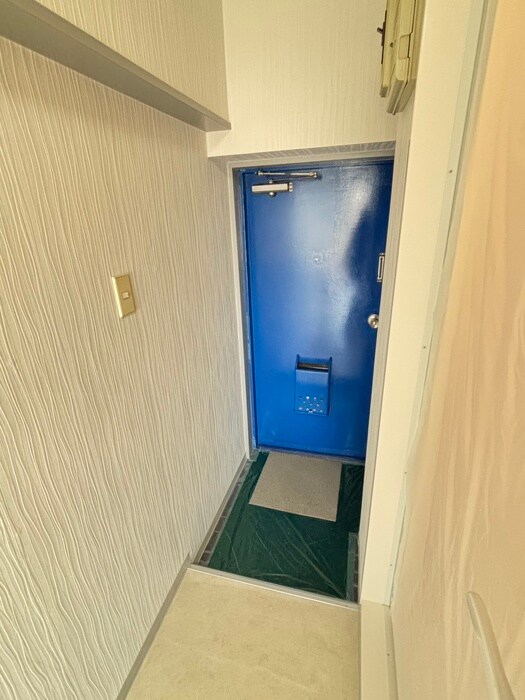 物件内観写真11　(玄関)