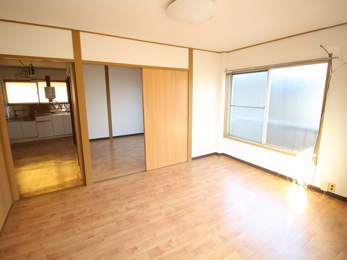 物件内観写真12　(居室)