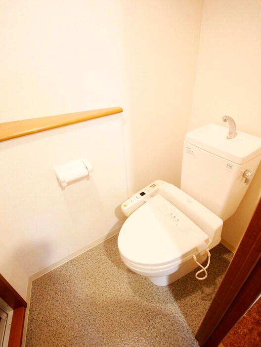 物件内観写真11　(トイレ)