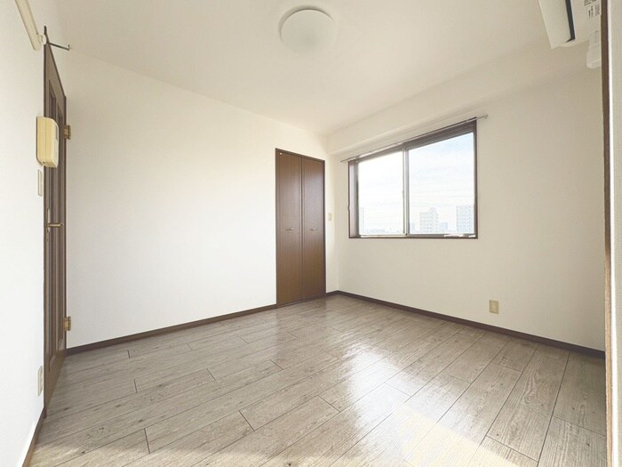 物件内観写真9　(居室)