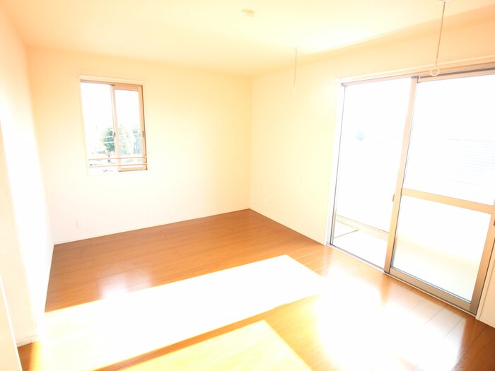 物件内観写真9　(居室)