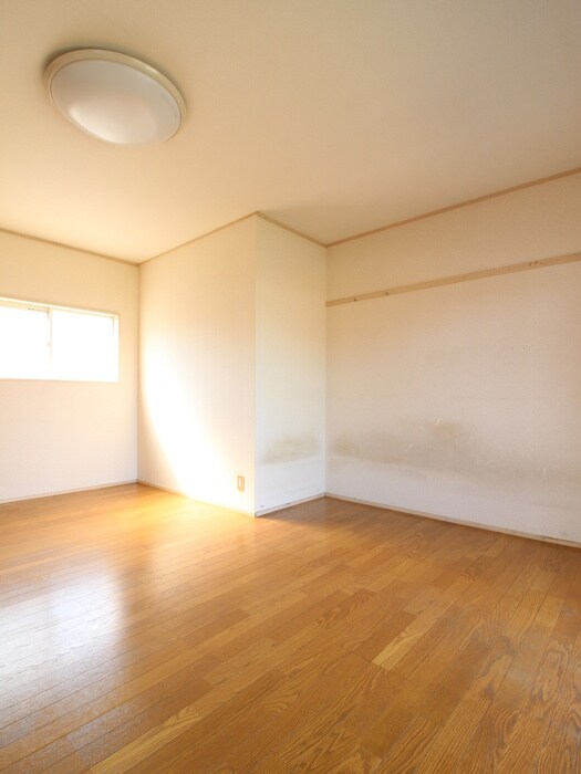 物件内観写真6　(居室)