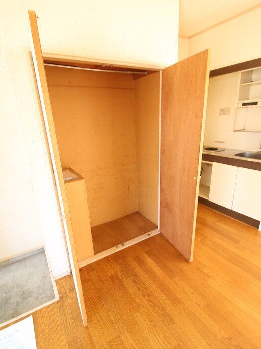 物件内観写真15　(収納)