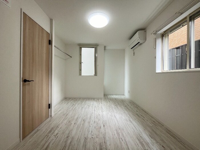 物件内観写真4　(居室)