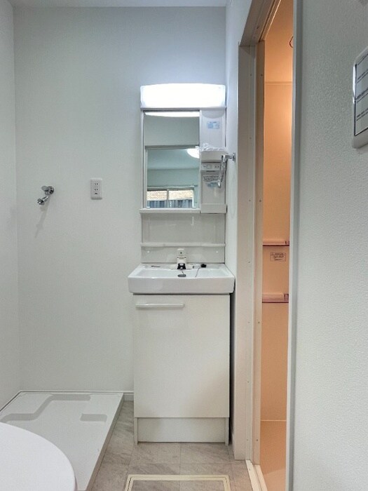 物件内観写真12　(洗面)