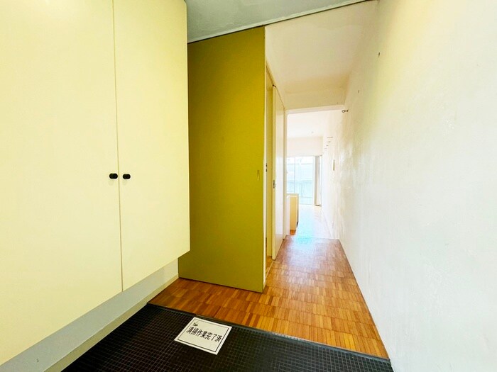 物件内観写真20　(玄関)