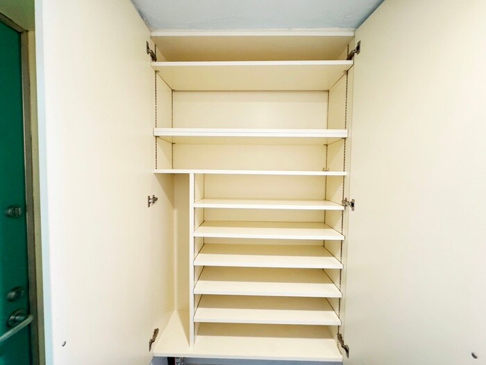 物件内観写真21　(靴箱)