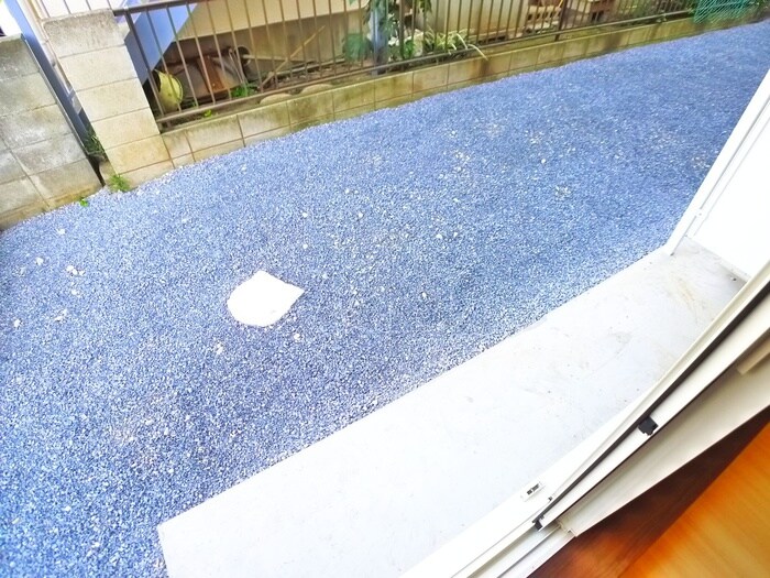 物件内観写真21　(室内からの展望)