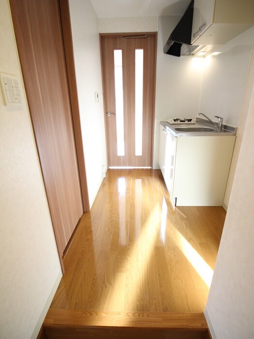 物件内観写真17　(玄関)