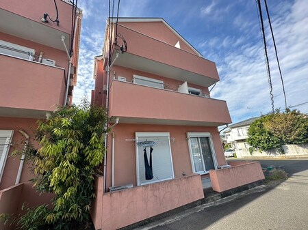 ロッシェル二番館３号棟外観写真
