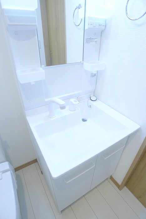 物件内観写真9　(洗面)